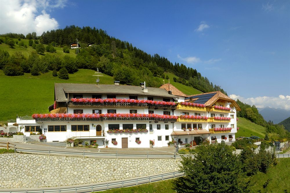 Hotel Onach San Lorenzo di Sebato Kültér fotó